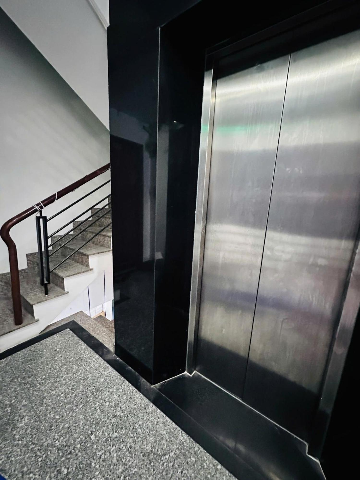 Apartment Aparment Ban Cong *